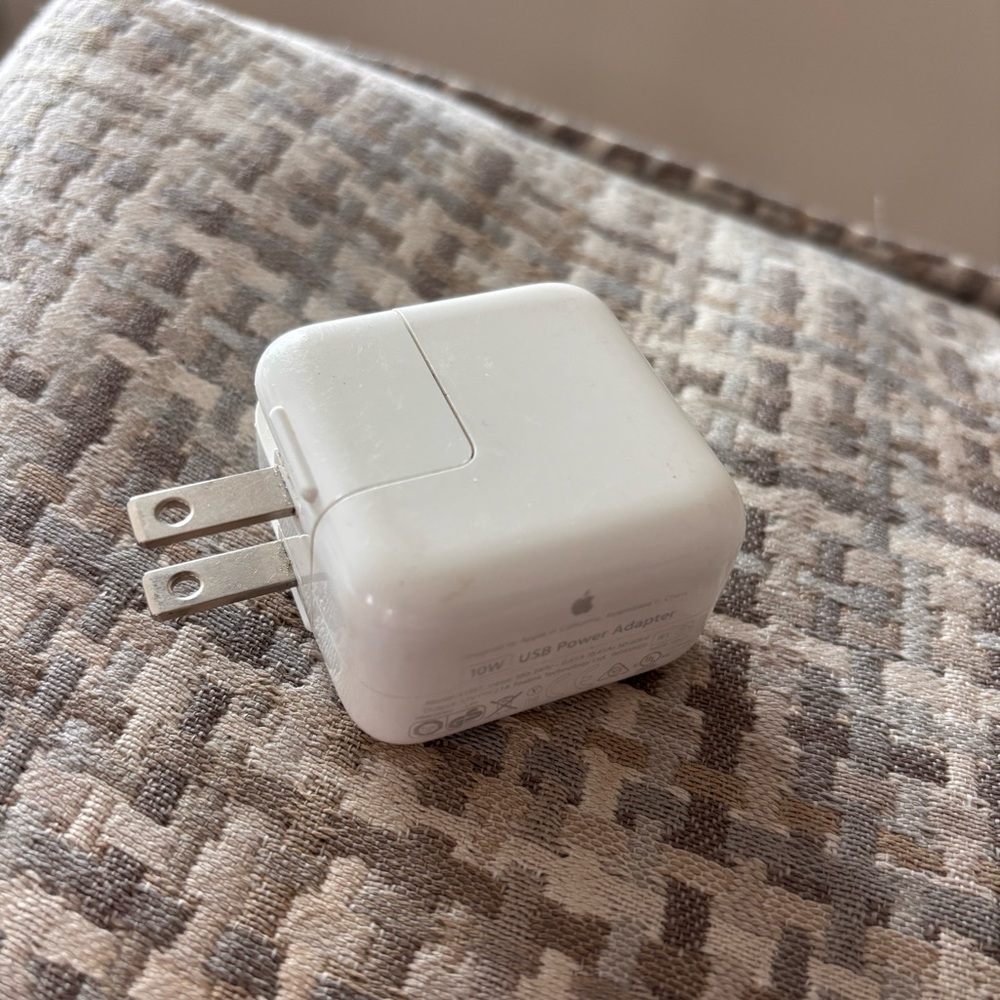 Apple USB Power Adapter 10W White Charging Block Used